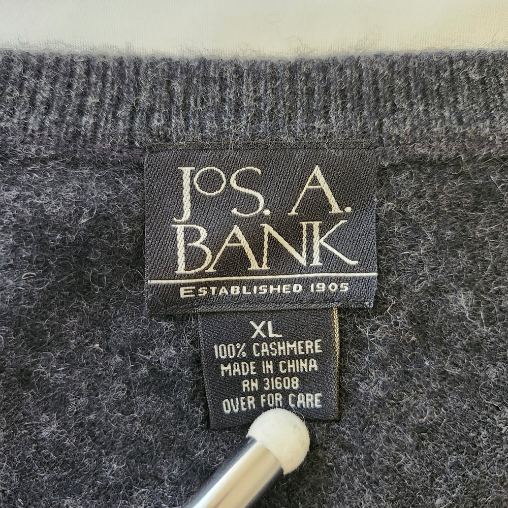 Jos A Bank 100% Cashmere knit V Neck Sweater Dark Charcoal Gray Men's size XL - Picture 3 of 4